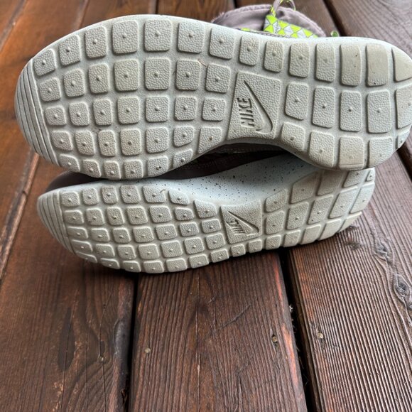 NIKE Roshe Run Hi Sneakerboot Gray/Lime Shoes in Women's 9 - 616724-001 - Picture 10 of 13